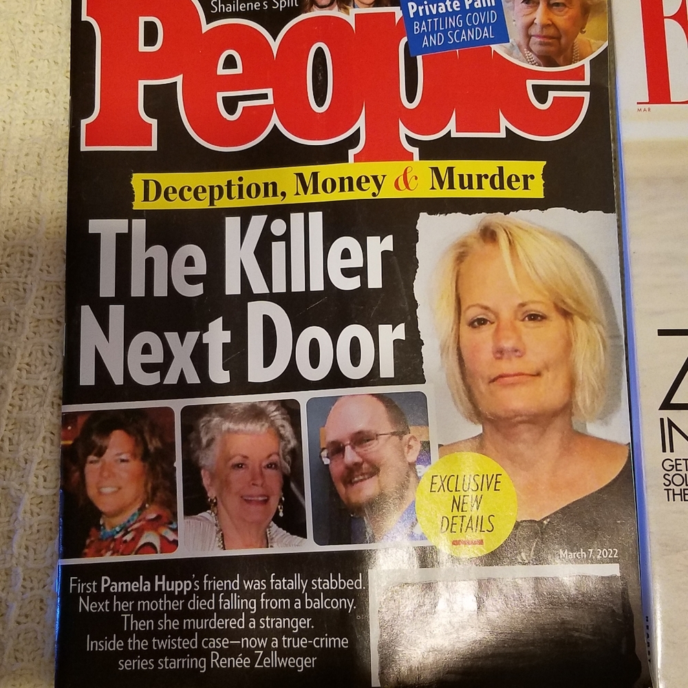 Two magazines 1 People Magazine March 2022 issue1 Elle Magazine March 202 - Picture 9 of 11